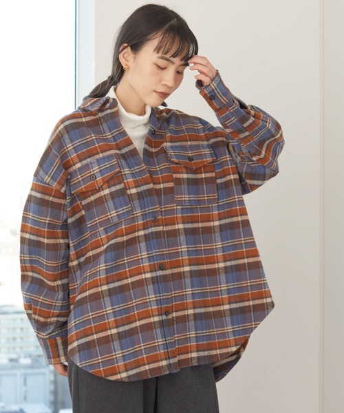 AMERICAN HOLIC（アメリカンホリック）の「厚手チェックシャツ　＊（シャツ/ブラウス・レディース・ホワイト系その他7/ブラウン系その他4/ブルー系その他5/キャメル・M/L）」の4枚目の写真