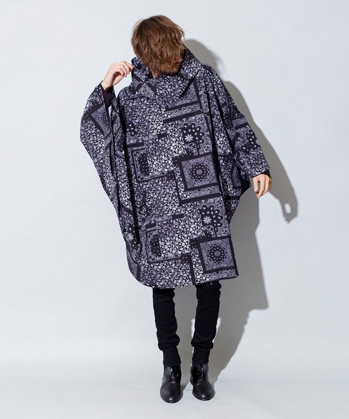 NO ID.（ノーアイディ）の「ストレッチフーデッドポンチョ
