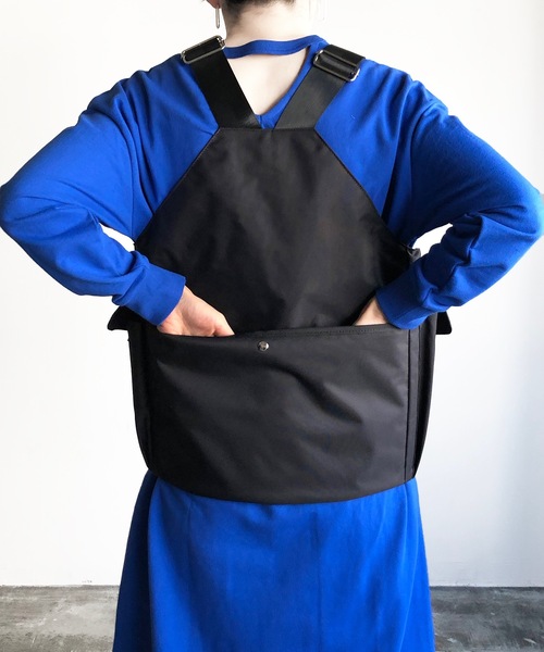 UNITED CRAFT(ユナイテッドクラフト)の「EM:UNITED CRAFT 撥水ポリエステルベストバッグ(ベスト・メンズ・ブラック/キャメル・FREE)」の6枚目の写真