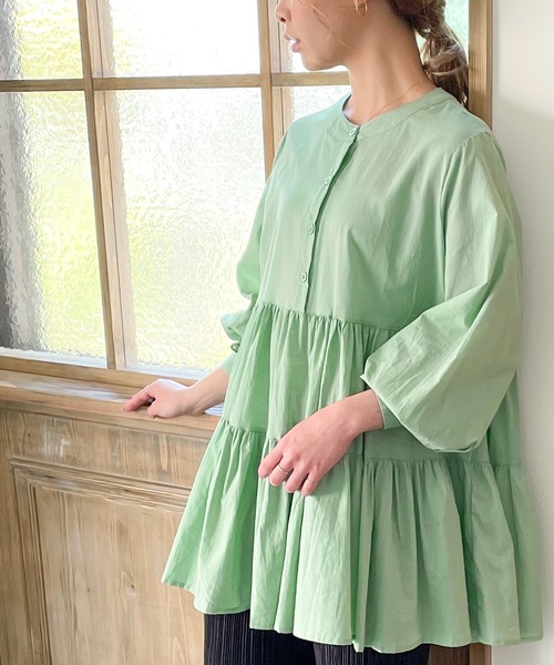 JUNOAH（ジュノア）の「ボリュームスリーブティアードブラウス（シャツ/ブラウス・レディース・ホワイト/ブラック/グリーン/グレイッシュベージュ/チャコール/ピンク/ブルー/グレー/ネイビー/ミント・FREE）」の18枚目の写真