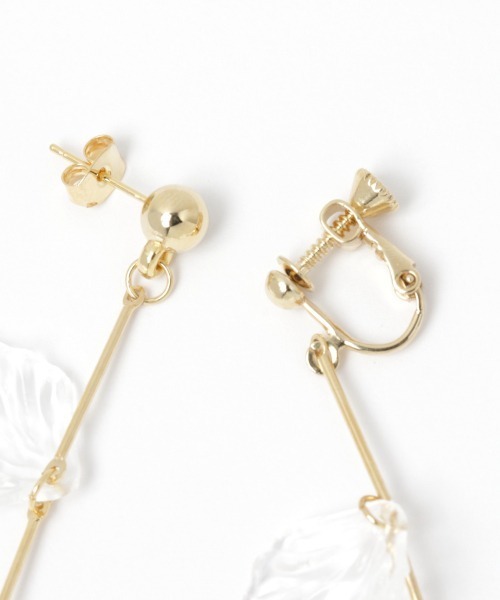 Heather（ヘザー）の「ハナビラパールイヤー　937369（ピアス（両耳用）・レディース・ホワイト系その他/ゴールド系その他/ホワイト系その他2/ゴールド系その他2・ONESIZE）」の5枚目の写真