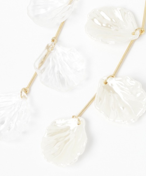 Heather（ヘザー）の「ハナビラパールイヤー　937369（ピアス（両耳用）・レディース・ホワイト系その他/ゴールド系その他/ホワイト系その他2/ゴールド系その他2・ONESIZE）」の11枚目の写真