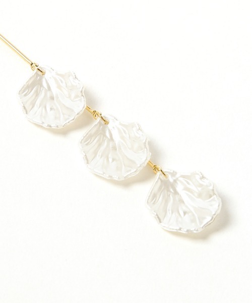 Heather（ヘザー）の「ハナビラパールイヤー　937369（ピアス（両耳用）・レディース・ホワイト系その他/ゴールド系その他/ホワイト系その他2/ゴールド系その他2・ONESIZE）」の8枚目の写真