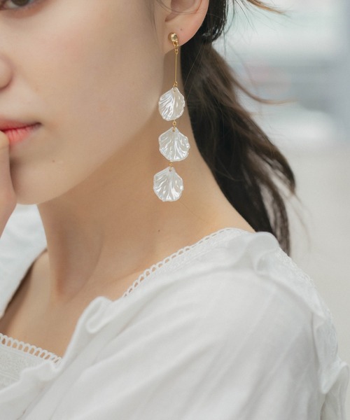 Heather（ヘザー）の「ハナビラパールイヤー　937369（ピアス（両耳用）・レディース・ホワイト系その他/ゴールド系その他/ホワイト系その他2/ゴールド系その他2・ONESIZE）」の15枚目の写真