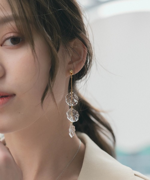 Heather（ヘザー）の「ハナビラパールイヤー　937369（ピアス（両耳用）・レディース・ホワイト系その他/ゴールド系その他/ホワイト系その他2/ゴールド系その他2・ONESIZE）」の18枚目の写真