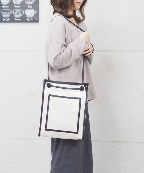 POUTOJOURU（ポートジュール）の「【ポートジュール】 キャンバトートバッグ　PUレザーパイピング（トートバッグ・レディース・アイボリー/ブラック/ブラウン・FREE）」の13枚目の写真