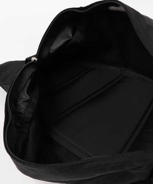 THE NORTH FACE(ザノースフェイス)の「2021春夏 ノースフェイス Sweep スウィープ ブラック NM72100 K トレッキング ウエストバック THE NORTH FACE(ボディバッグ/ウエストポーチ・メンズ・その他・ONE SIZE)」の2枚目の写真