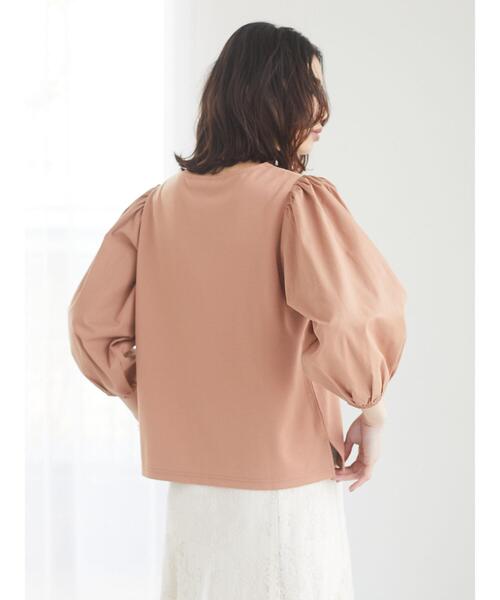 RAY CASSIN FAVORI（レイカズンフェバリ）の「・RAY CASSIN ボリュームスリーブプルオーバー＊（Tシャツ/カットソー・レディース・ブラック/ベージュ/オフホワイト/グレイッシュベージュ・FREE）」の13枚目の写真