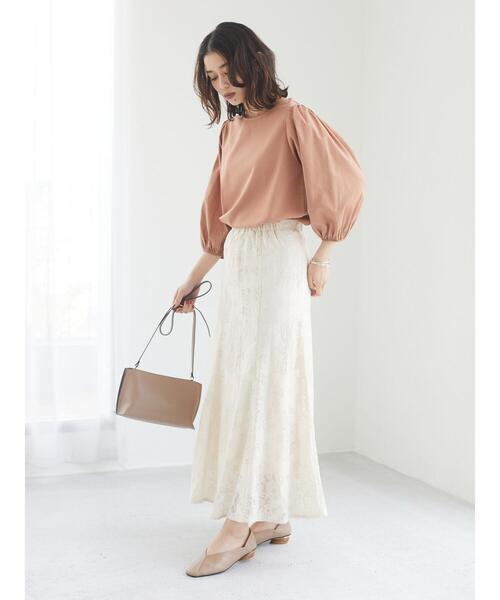 RAY CASSIN FAVORI（レイカズンフェバリ）の「・RAY CASSIN ボリュームスリーブプルオーバー＊（Tシャツ/カットソー・レディース・ブラック/ベージュ/オフホワイト/グレイッシュベージュ・FREE）」の17枚目の写真