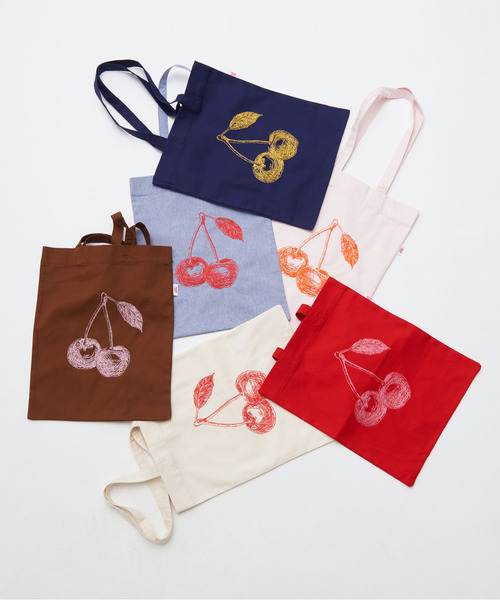 CHILD WOMAN（チャイルドウーマン）の「チェリー刺繍トート