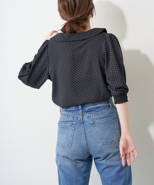 natural couture(ナチュラルクチュール)の「【WEB限定】深V衿付きおしゃれブラウス(シャツ/ブラウス・レディース・オフホワイト/ブラック/その他1/その他2・FREE)」の9枚目の写真