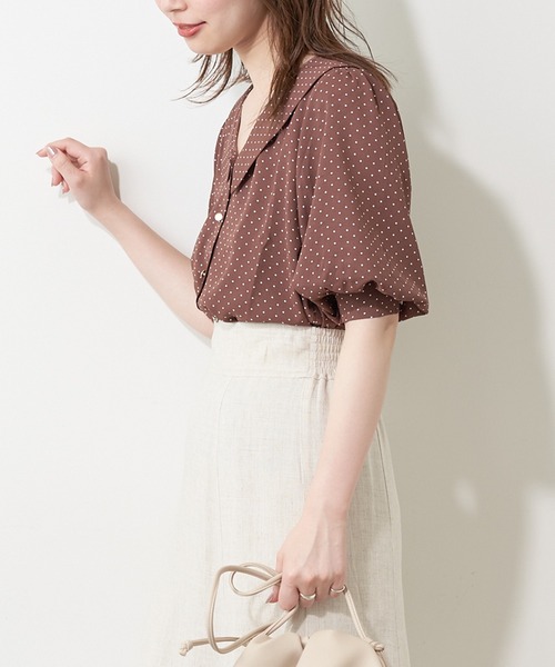 natural couture(ナチュラルクチュール)の「【WEB限定】深V衿付きおしゃれブラウス(シャツ/ブラウス・レディース・オフホワイト/ブラック/その他1/その他2・FREE)」の12枚目の写真