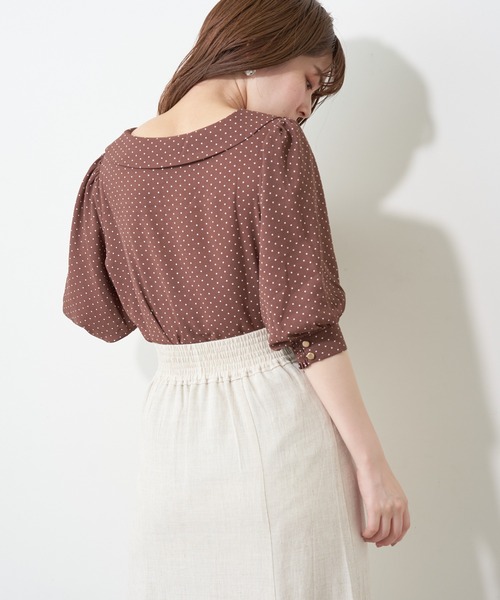 natural couture(ナチュラルクチュール)の「【WEB限定】深V衿付きおしゃれブラウス(シャツ/ブラウス・レディース・オフホワイト/ブラック/その他1/その他2・FREE)」の21枚目の写真