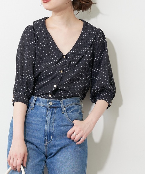 natural couture(ナチュラルクチュール)の「【WEB限定】深V衿付きおしゃれブラウス(シャツ/ブラウス・レディース・オフホワイト/ブラック/その他1/その他2・FREE)」の6枚目の写真