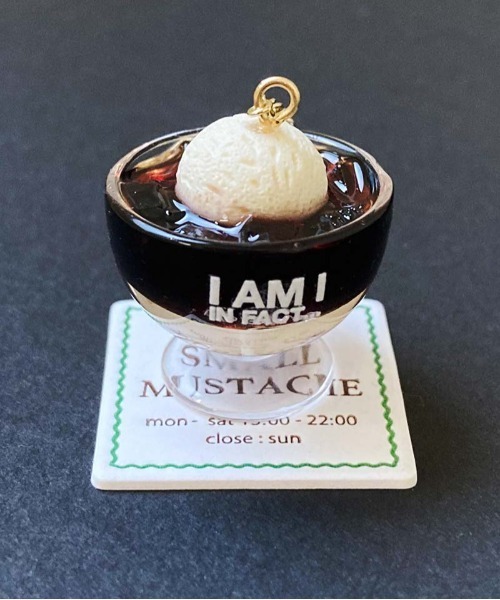 I am I in fact...（アイアムアイインファクト）の「SMALL MUSTACHE コーヒーゼリー   ピアス/イヤリング（ピアス（両耳用）・レディース・その他/その他1・FREE）」の14枚目の写真