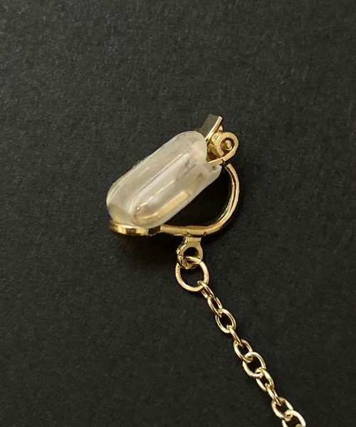 I am I in fact...（アイアムアイインファクト）の「SMALL MUSTACHE コーヒーゼリー   ピアス/イヤリング（ピアス（両耳用）・レディース・その他/その他1・FREE）」の4枚目の写真