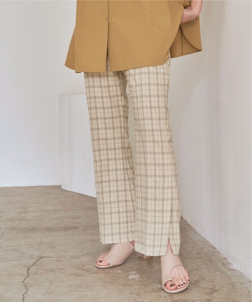 titivate（ティティベイト）の「ﾁｪｯｸ柄ｾﾐﾌﾚｱﾊﾟﾝﾂ（その他パンツ・レディース・ベージュ/グリーン・M）」の2枚目の写真