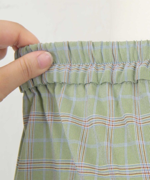 titivate（ティティベイト）の「ﾁｪｯｸ柄ｾﾐﾌﾚｱﾊﾟﾝﾂ（その他パンツ・レディース・ベージュ/グリーン・M）」の7枚目の写真