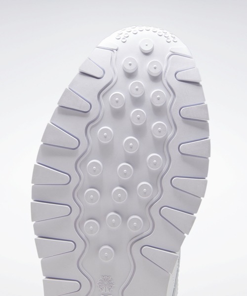 Reebok(リーボック)の「CLASSIC LEATHERクラシック レザー / CL LTHR(スニーカー・メンズ・ホワイト×ホワイト・22.5cm/23.5cm/24.5cm/25.5cm/26.5cm/27.5cm/28.5cm/23.0cm/24.0cm/25.0cm/26.0cm/27.0cm/28.0cm/29.0cm)」の7枚目の写真
