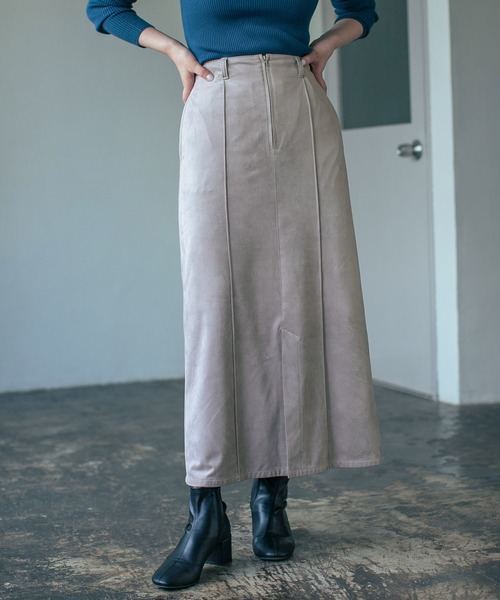PAGEBOY（ページボーイ）の「クリアスエードIラインスカート（スカート・レディース・ブラック/ブルー系その他/グレイッシュベージュ・SMALL/MEDIUM）」の7枚目の写真