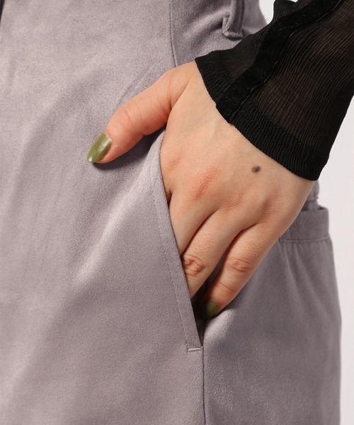 PAGEBOY（ページボーイ）の「クリアスエードIラインスカート（スカート・レディース・ブラック/ブルー系その他/グレイッシュベージュ・SMALL/MEDIUM）」の10枚目の写真