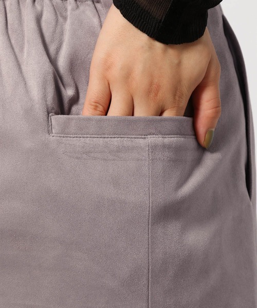 PAGEBOY（ページボーイ）の「クリアスエードIラインスカート（スカート・レディース・ブラック/ブルー系その他/グレイッシュベージュ・SMALL/MEDIUM）」の8枚目の写真