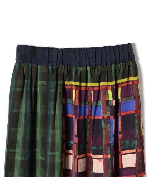 SHIPS(シップス)の「Soi-e:〈手洗い可能〉チェックパネルギャザースカート(スカート・レディース・グリーン/ブラウン・ONE SIZE)」の6枚目の写真