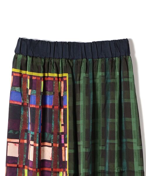 SHIPS(シップス)の「Soi-e:〈手洗い可能〉チェックパネルギャザースカート(スカート・レディース・グリーン/ブラウン・ONE SIZE)」の9枚目の写真