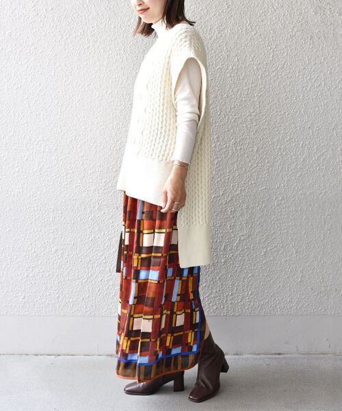 SHIPS(シップス)の「Soi-e:〈手洗い可能〉チェックパネルギャザースカート(スカート・レディース・グリーン/ブラウン・ONE SIZE)」の13枚目の写真