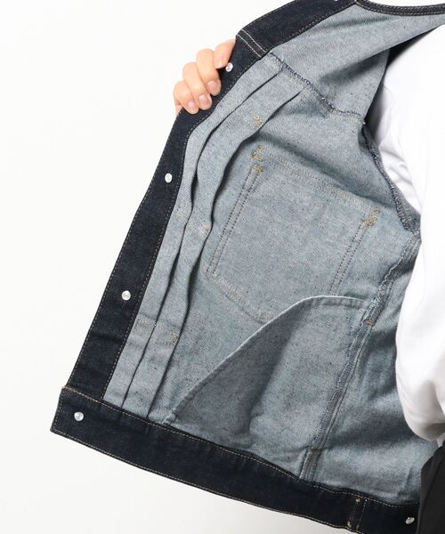 Te chichi（テチチ）の「ストレッチデニムノーカラージャケット（デニムジャケット・レディース・ネイビー・ﾌﾘ-）」の4枚目の写真