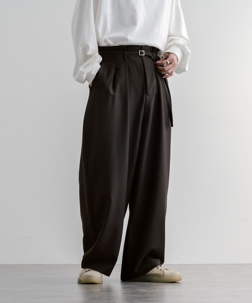 epnok（エプノック）の「ハイウエストタックワイドパンツ（スラックス・メンズ・ベージュ/グレイッシュブルー/ダークブラウン・SMALL/MEDIUM/LARGE）」の19枚目の写真