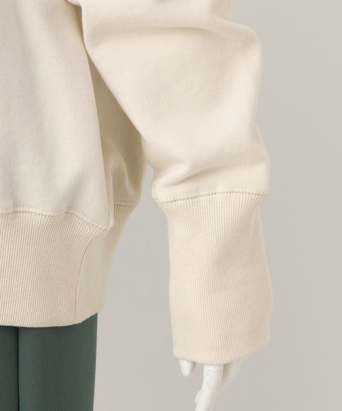 MILKFED.（ミルクフェド）の「ARCH LOGO SWEAT TOP（スウェット・レディース・ネイビー/ブラウン/オフホワイト・ONE SIZE）」の16枚目の写真