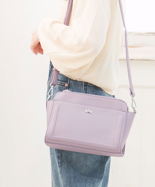 Newlyme(ニューリーミー)の「金具付きショルダーバッグ(ショルダーバッグ・レディース・ライトブルー/ブラック/パープル/ピンク/ブルー/グレイッシュベージュ/ホワイト/グレー/ボルドー/ネイビー・FREE)」の8枚目の写真
