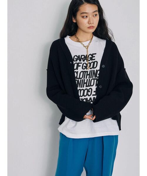 GARAGE OF GOOD CLOTHING（ガレージオブグッドクロージング）の「Vネックカーディガン＊（カーディガン/ボレロ・レディース・キャメル/ブルー/ブラック・FREE）」の4枚目の写真