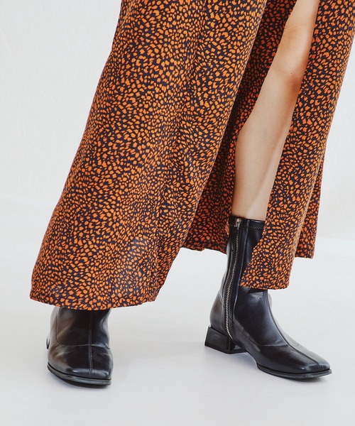 ORiental TRaffic（オリエンタルトラフィック）の「スクエアトゥローヒールストレッチブーツ/11394（ブーツ・レディース・ホワイト/ブラック・LL/S/M/L）」の7枚目の写真