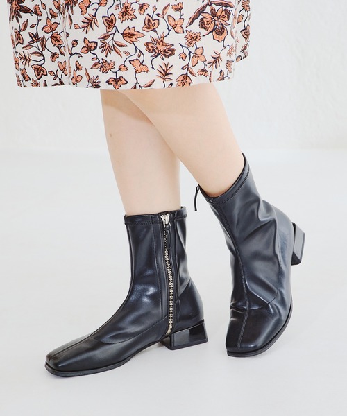 ORiental TRaffic（オリエンタルトラフィック）の「スクエアトゥローヒールストレッチブーツ/11394（ブーツ・レディース・ホワイト/ブラック・LL/S/M/L）」の13枚目の写真