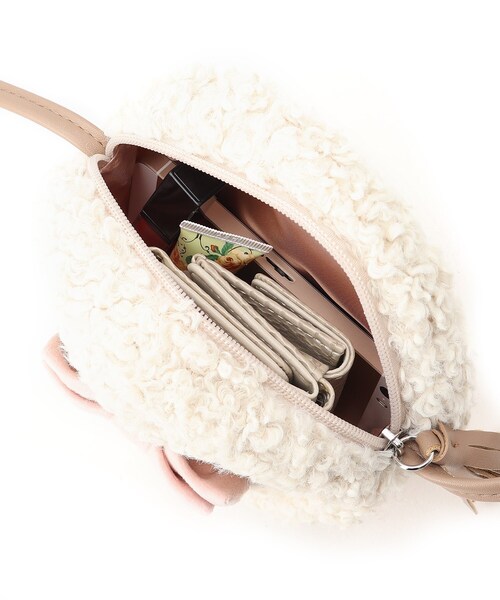 SHOO・LA・RUE（シューラルー）の「◆プードルファーリボンポシェット（ショルダーバッグ・キッズ・アイボリー/ピンク系・00）」の7枚目の写真