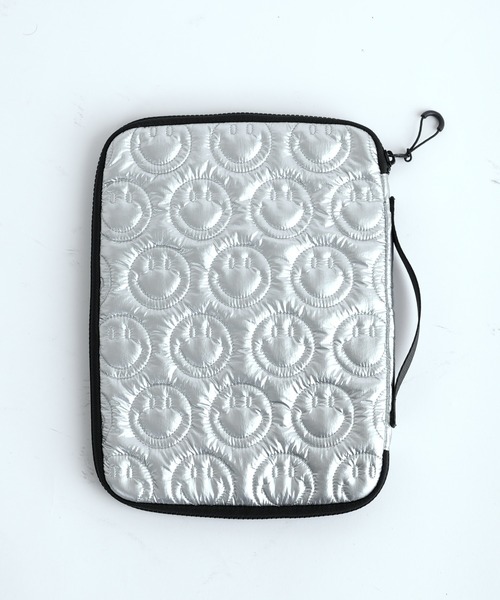 Actually(アクチュアリー)の「スマイルキルティング タブレットケース <11インチ対応> マルチケース・ゲーム収納(PC・タブレットケース・レディース・ブラック/ピンク/シルバー/ブルー・フリー)」の20枚目の写真