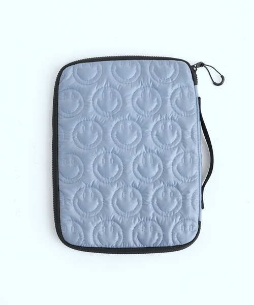 Actually(アクチュアリー)の「スマイルキルティング タブレットケース <11インチ対応> マルチケース・ゲーム収納(PC・タブレットケース・レディース・ブラック/ピンク/シルバー/ブルー・フリー)」の15枚目の写真