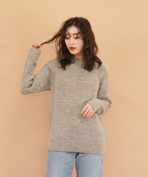 Kerrywoollenmills(ケリーウーレンミルズ)の「FISHERMAN RIB CREW NECK SWEATER(ニット/セーター・レディース・アイボリー/オートミール/ブルー系その他2/ブルー系その他・38/40/36)」の2枚目の写真