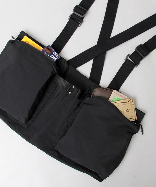 United Athle（ユナイテッドアスレ）の「コットンナイロン ユーティリティーベスト / ベストバッグ / ハンティングベスト / ゲームベスト / チェストバッグ / 撥水加工（ボディバッグ/ウエストポーチ・メンズ・ブラック・FREE）」の6枚目の写真