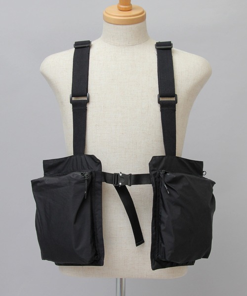 United Athle（ユナイテッドアスレ）の「コットンナイロン ユーティリティーベスト / ベストバッグ / ハンティングベスト / ゲームベスト / チェストバッグ / 撥水加工（ボディバッグ/ウエストポーチ・メンズ・ブラック・FREE）」の11枚目の写真