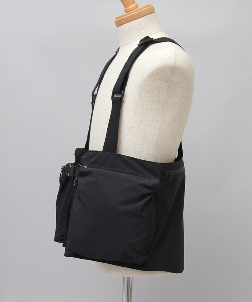 United Athle（ユナイテッドアスレ）の「コットンナイロン ユーティリティーベスト / ベストバッグ / ハンティングベスト / ゲームベスト / チェストバッグ / 撥水加工（ボディバッグ/ウエストポーチ・メンズ・ブラック・FREE）」の13枚目の写真