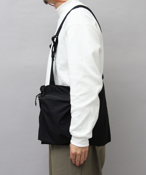 United Athle（ユナイテッドアスレ）の「コットンナイロン ユーティリティーベスト / ベストバッグ / ハンティングベスト / ゲームベスト / チェストバッグ / 撥水加工（ボディバッグ/ウエストポーチ・メンズ・ブラック・FREE）」の20枚目の写真