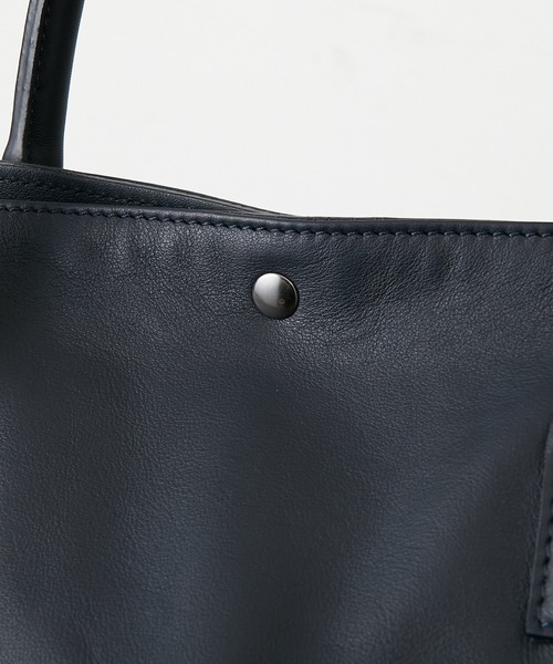 IO PELLE（イオペレ）の「【IOPELLE（イオペレ）】別注トラトートバッグ（トートバッグ・レディース・ネイビー/マスタード・FREE）」の19枚目の写真