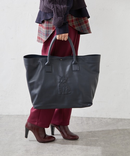 IO PELLE（イオペレ）の「【IOPELLE（イオペレ）】別注トラトートバッグ（トートバッグ・レディース・ネイビー/マスタード・FREE）」の3枚目の写真