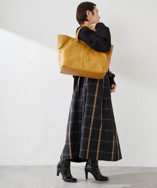 IO PELLE（イオペレ）の「【IOPELLE（イオペレ）】別注トラトートバッグ（トートバッグ・レディース・ネイビー/マスタード・FREE）」の14枚目の写真