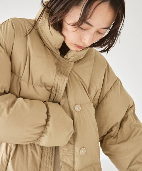 【中古】トゥデイフル 20AW スタンドカラー ダウンジャケット ナイロン アウター 38 ベージュ 12020203 TODAYFUL（トゥデイフル）の「【TODAYFUL/トゥデイフル】スタンド