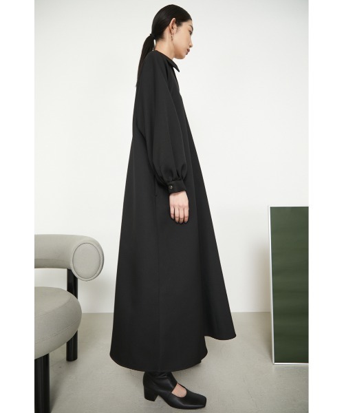 RIM.ARK(リムアーク)の「Triple cloth maxi OP(ワンピース・レディース・ブラック/ダークグレー・38/36)」の15枚目の写真