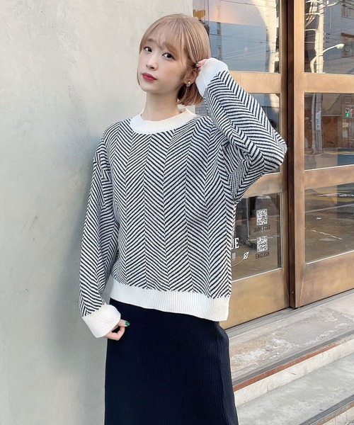 Voyage titty&Co.PETIT(ボヤージュティティアンドコープチ)の「【Voyage titty&Co.】ジオメトリックニットプルオーバー(ニット/セーター・レディース・ホワイト・FREE)」の3枚目の写真